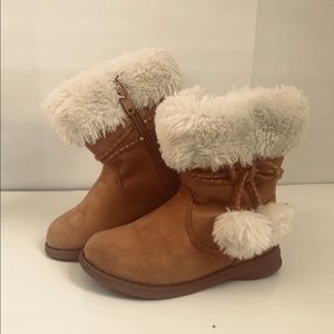 Gently used girls toddler boots